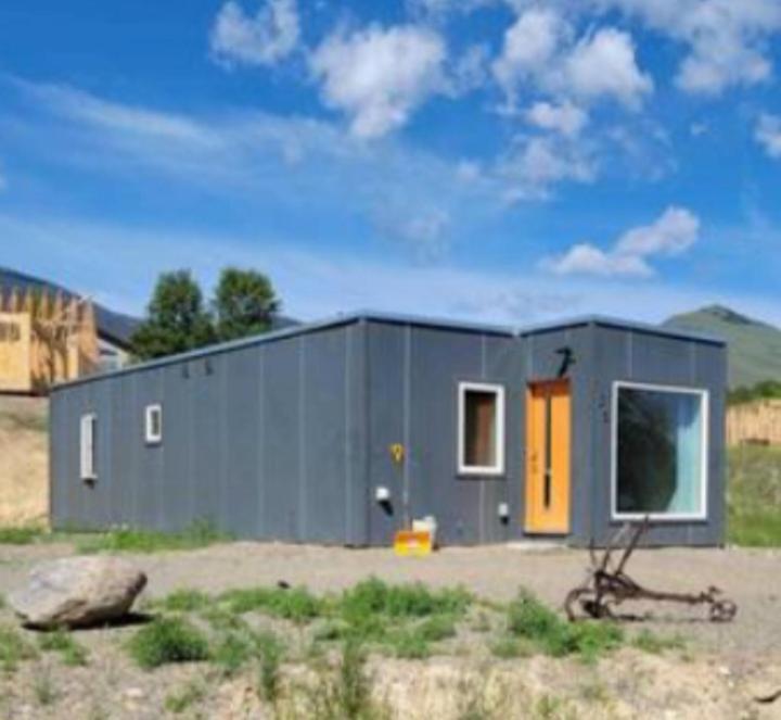 Karkens Container Home Salmon Εξωτερικό φωτογραφία