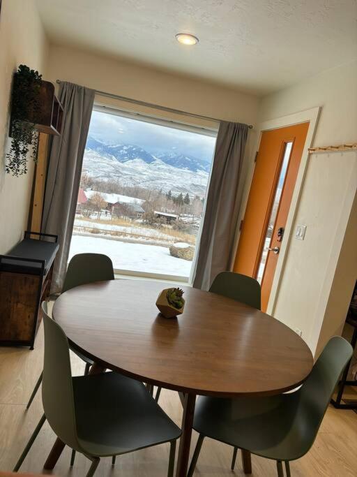Karkens Container Home Salmon Εξωτερικό φωτογραφία